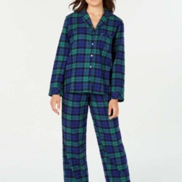 Family Pajamas Other - FAMILY PAJAMAS Matching Women's Black Watch Plaid Family Pajama Set